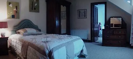 Oda ve Kahvaltı White Hill